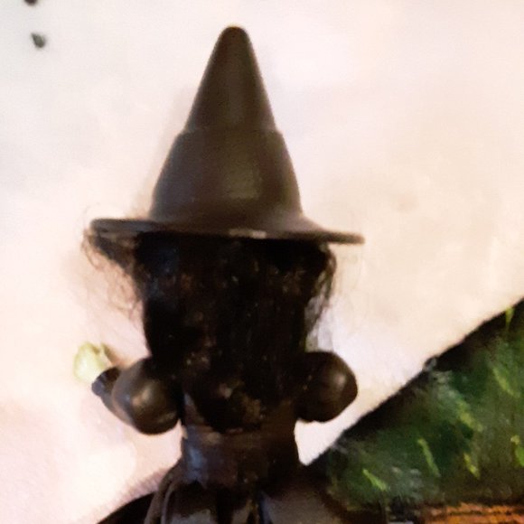 COPY - Wizard of Oz Madame Alexander McDonalds Wicked Witch West Pre-Owned - Picture 9 of 13
